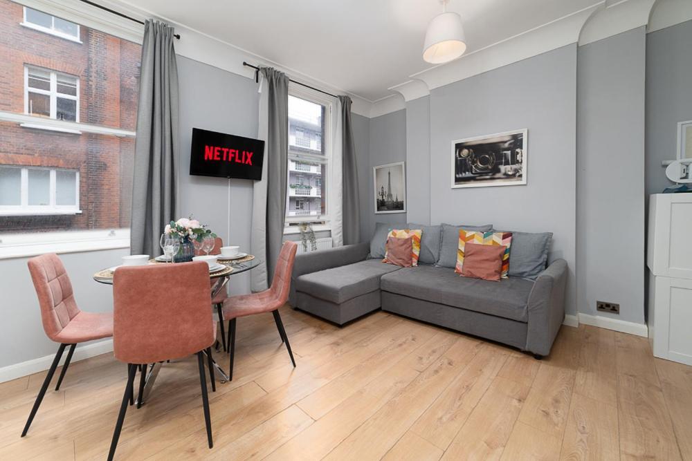Luxury In Holborn Walk To Oxford Street & Covent Garden Londra